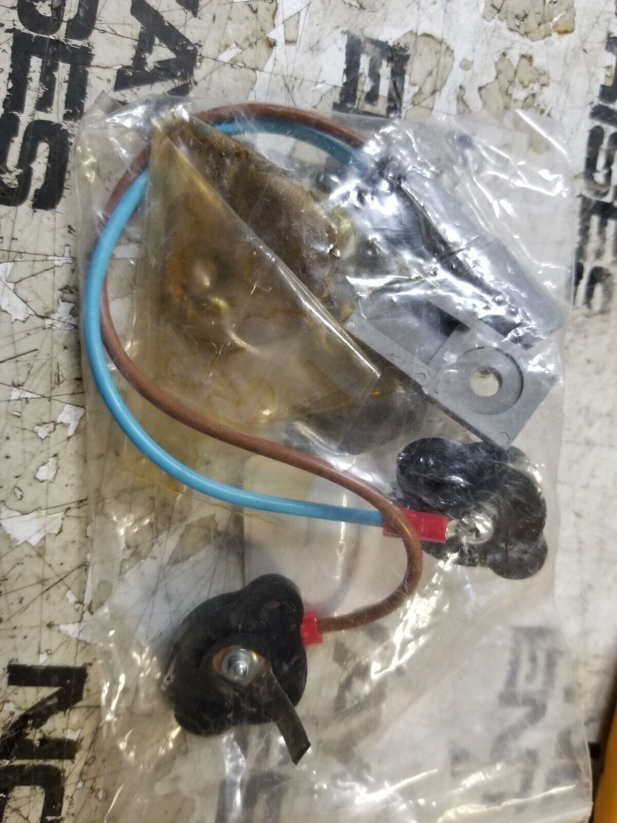 580049812 Yale Forklift CONTACT KIT - HORN