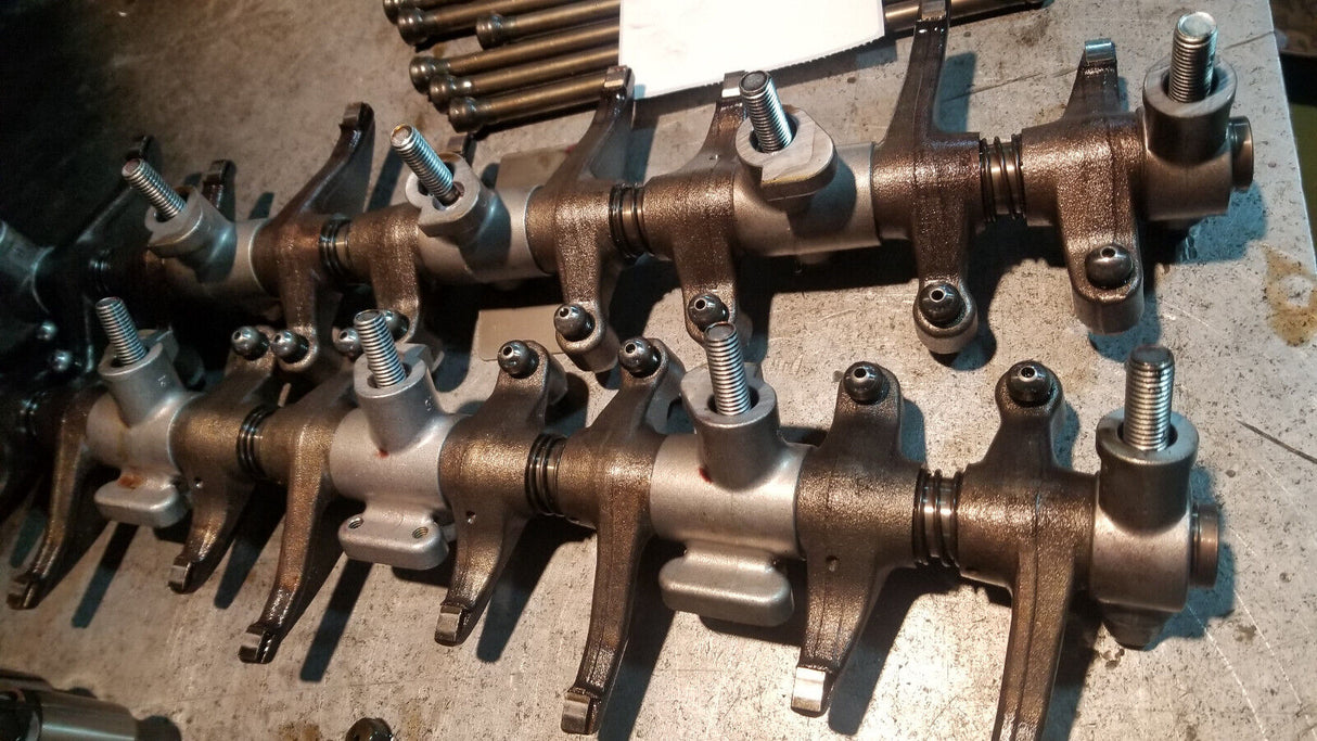 2011-2015 Chevy GMC 6.6 LML DURAMAX VALVETRAIN ROCKER ARMS LIFTERS REF2023