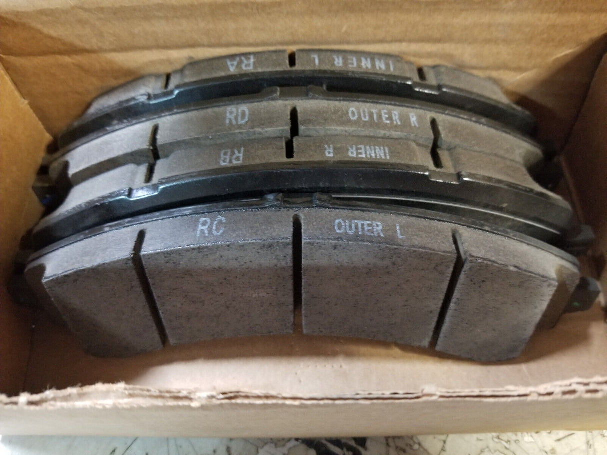 AC DELCO 84571661 BRAKE PAD SET