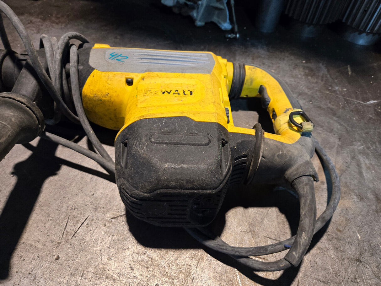 Dewalt D25733 SDS Max Rotary Hammer Drill 1-7/8" Corded Electric