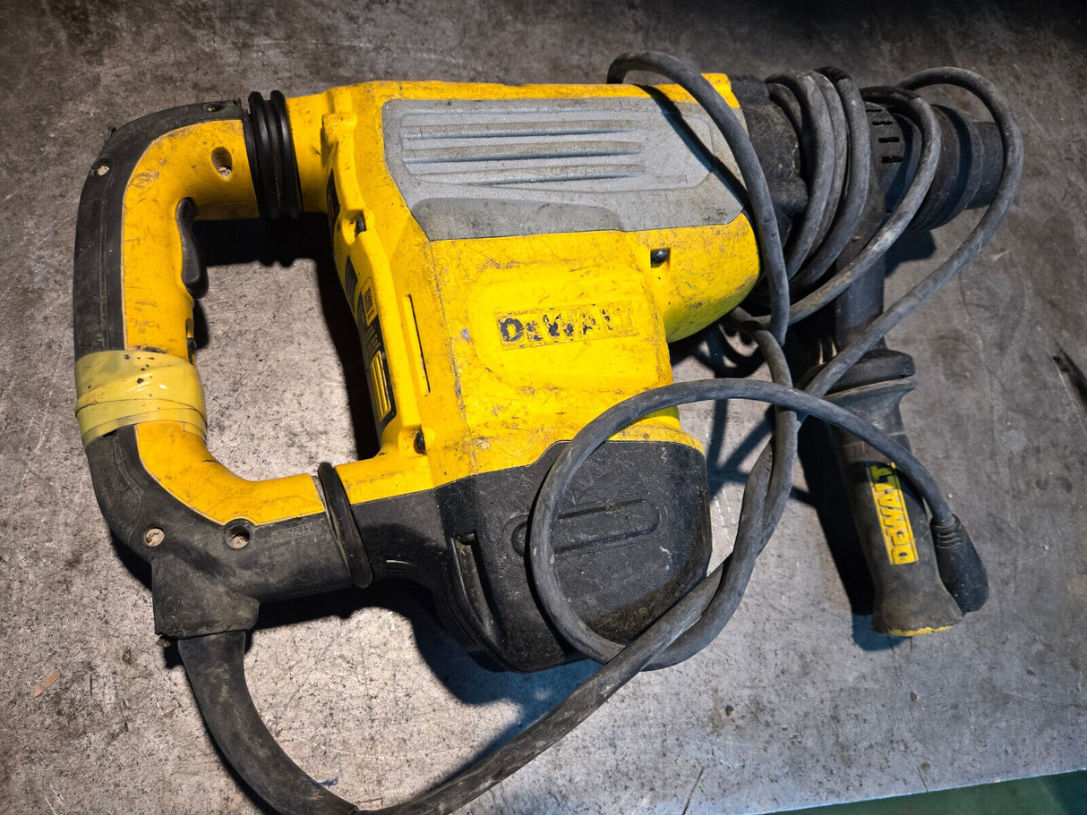 Dewalt D25733 SDS Max Rotary Hammer Drill 1-7/8" Corded Electric