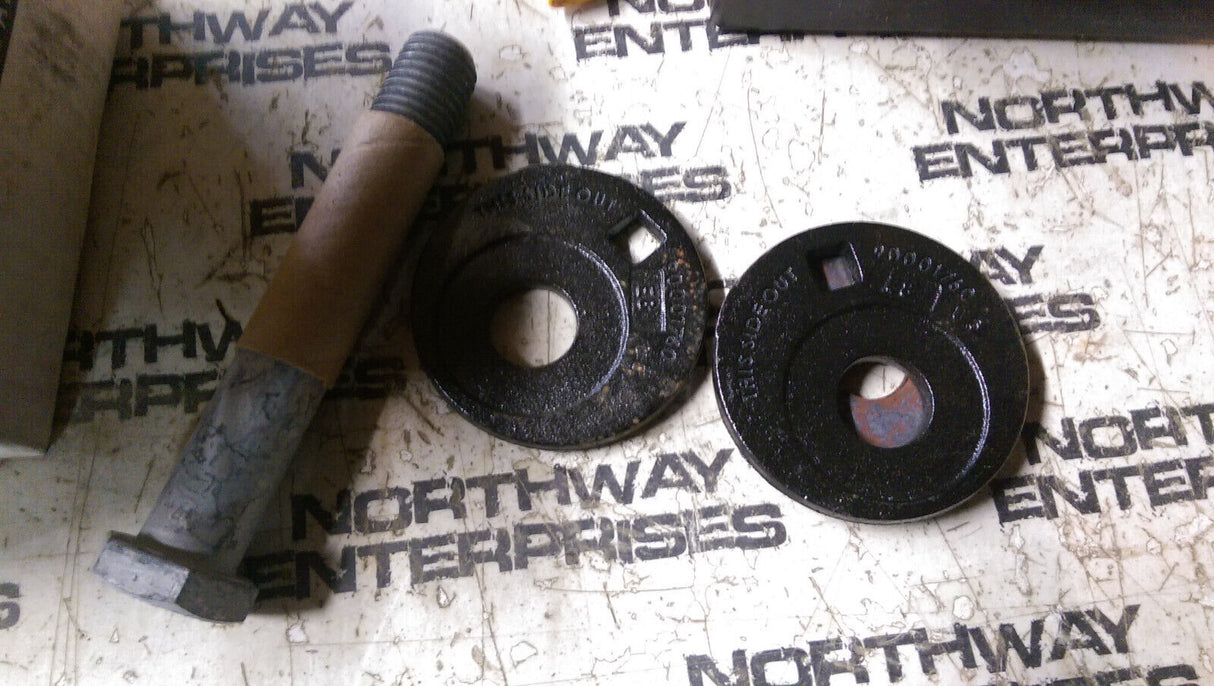 SAF Holland 33005443 PIVOT HARDWARE KIT,ADJUSTABLE