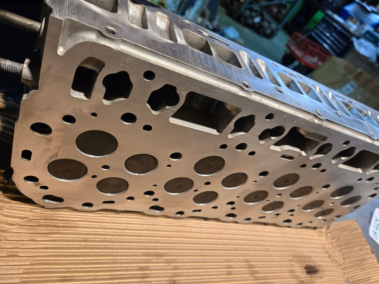 REMAN RH PASSENGER CYLINDER HEAD 6.6 DURAMAX DIESEL LLY VIN 2 97779579 REF8157