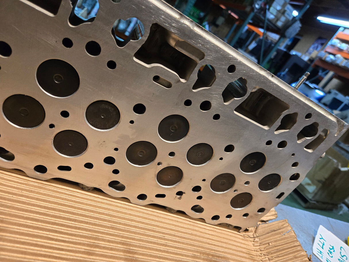 REMAN RH PASSENGER CYLINDER HEAD 6.6 DURAMAX DIESEL LLY VIN 2 97779579 REF8157