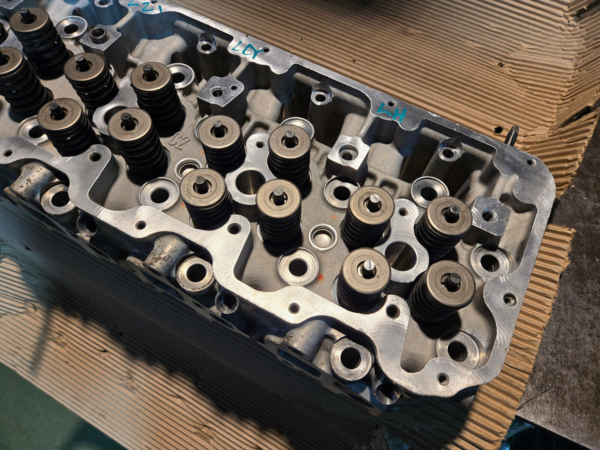 REMAN LH DRIVERS CYLINDER HEAD 6.6 DURAMAX DIESEL LLY VIN 2 97779579 REF221