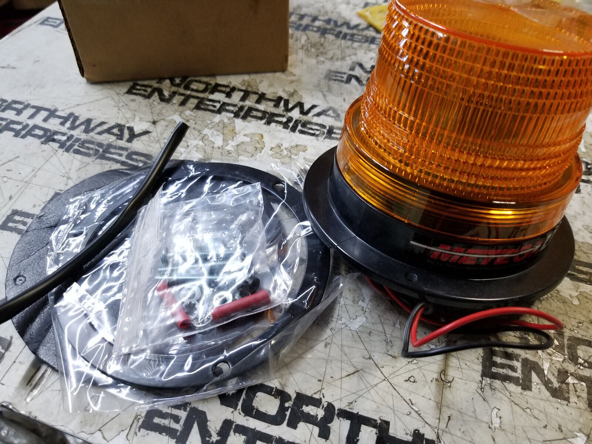 IN35-911A 35-911A Model 911 35-911A 12-80VDC Amber Strobe New METEORLITE