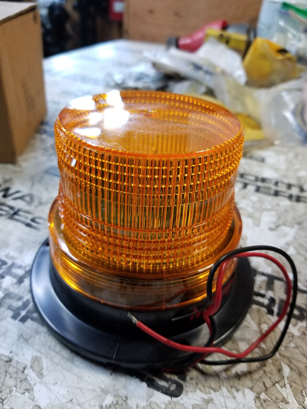 IN35-911A 35-911A Model 911 35-911A 12-80VDC Amber Strobe New METEORLITE