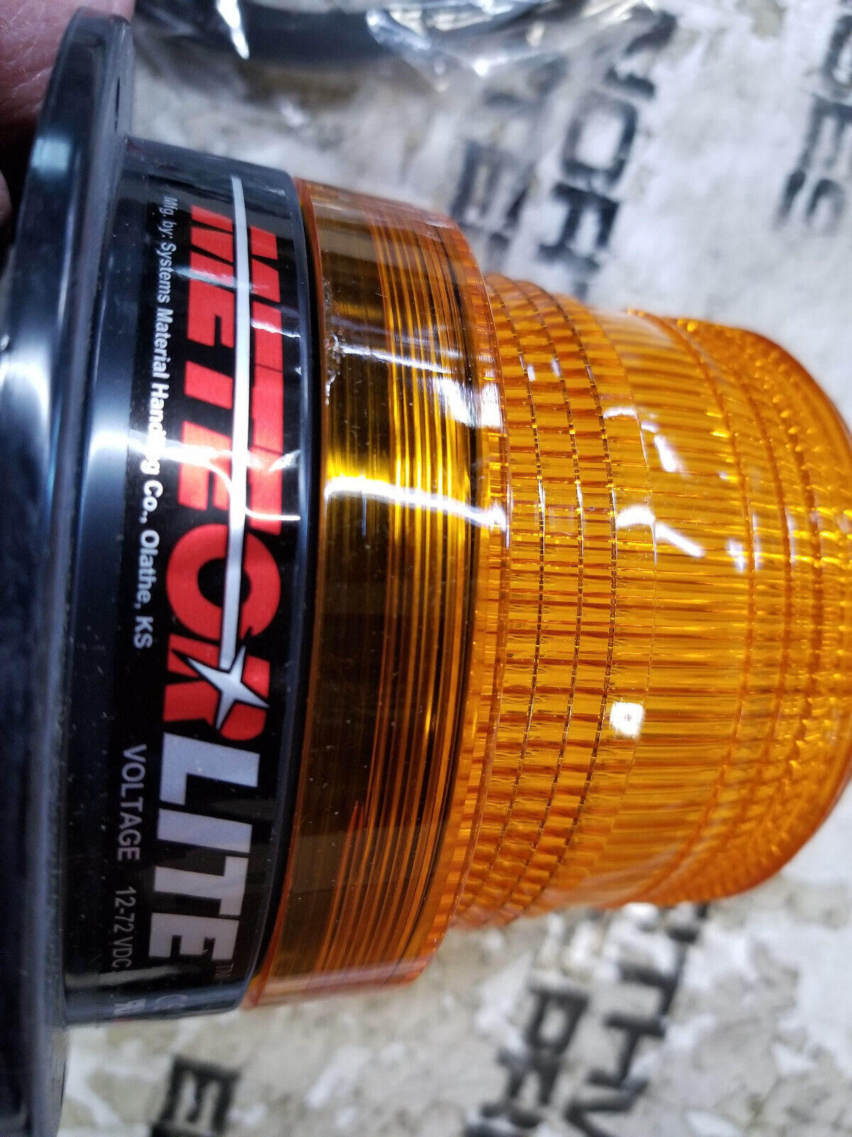 IN35-911A 35-911A Model 911 35-911A 12-80VDC Amber Strobe New METEORLITE