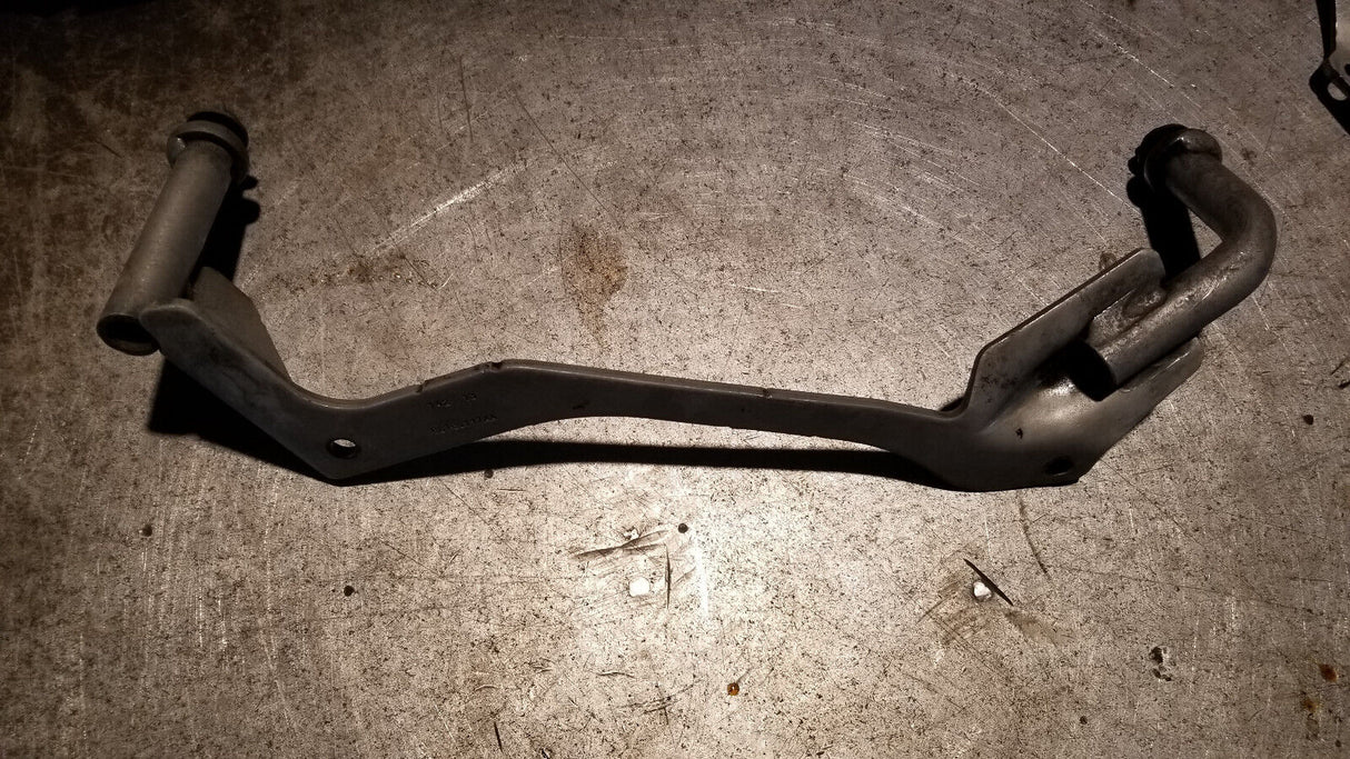 2013-2020 RAM 2500 3500 FAN GUARD SHROUD LOWER BRACKET OEM MOPAR 68160117AA
