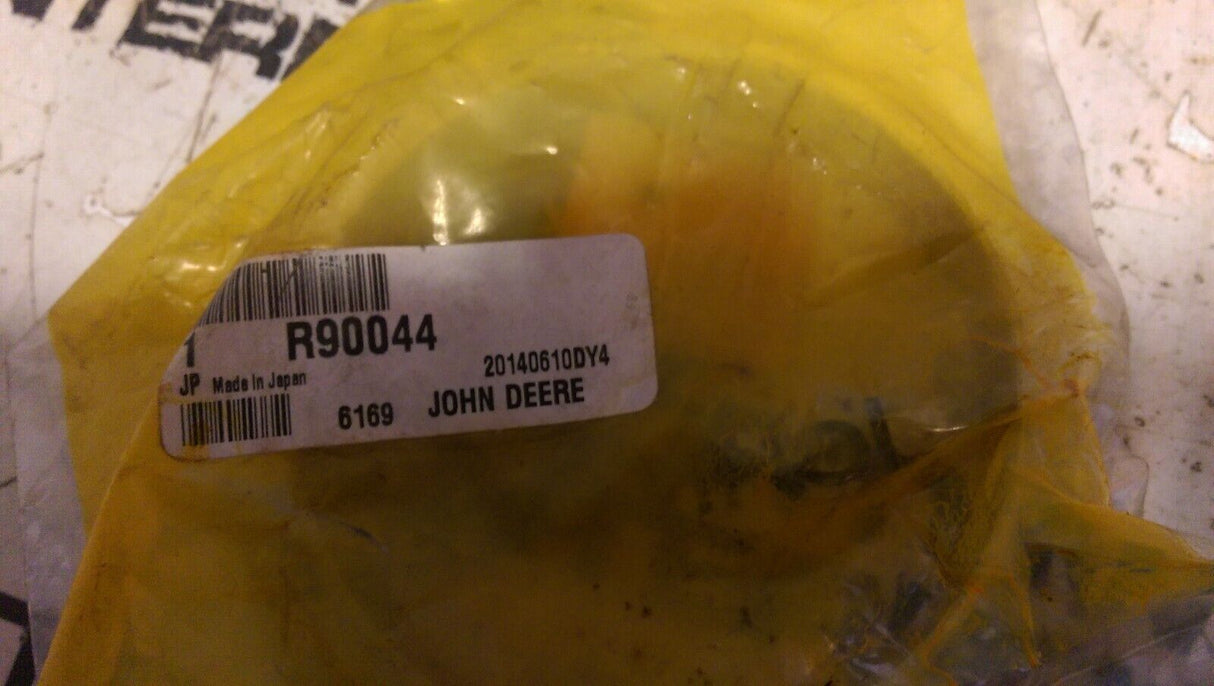 JOHN DEERE R90044 BUSHING