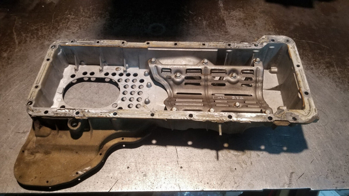 12634971 2011-2015 UPPER OIL PAN CHEVROLET Duramax 6.6l 6.6 LML ref226