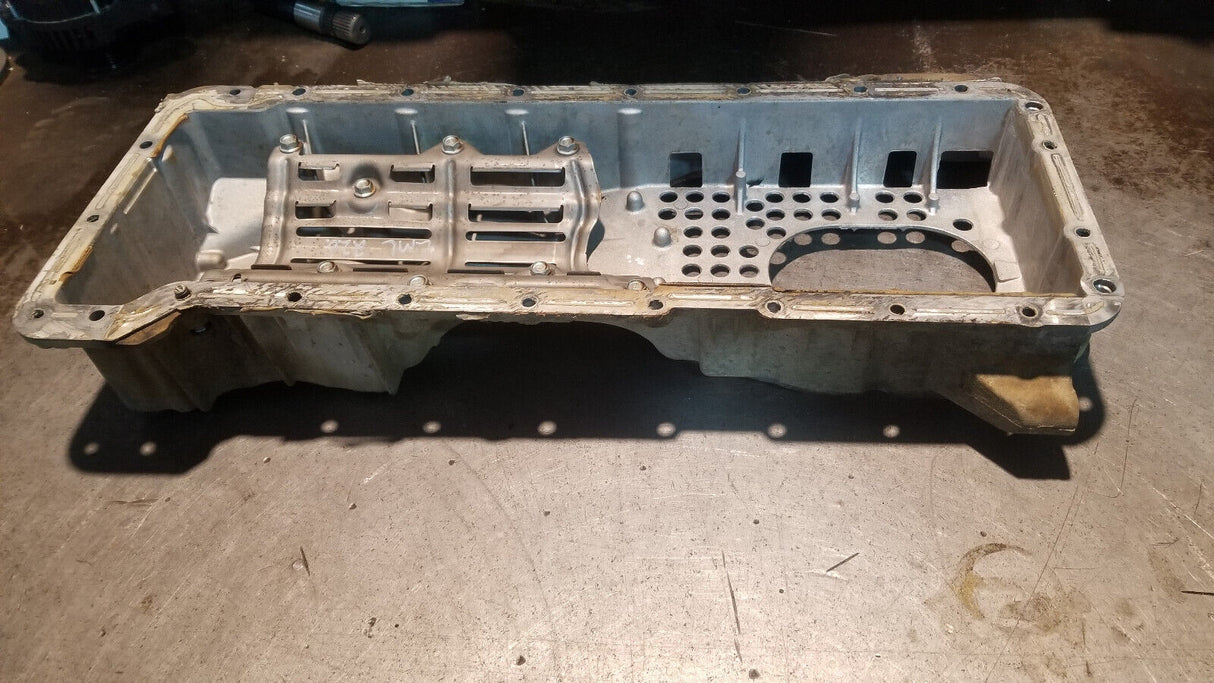 12634971 2011-2015 UPPER OIL PAN CHEVROLET Duramax 6.6l 6.6 LML ref226