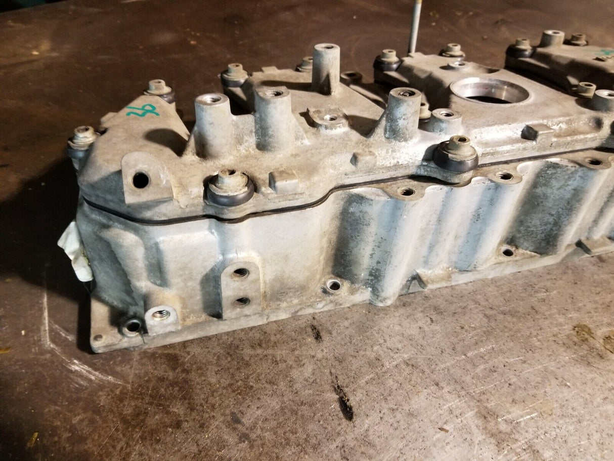 2011-2015 DURAMAX 6.6L DIESEL LML VALVE COVER LH DRIVER 12640380 12642769 re36