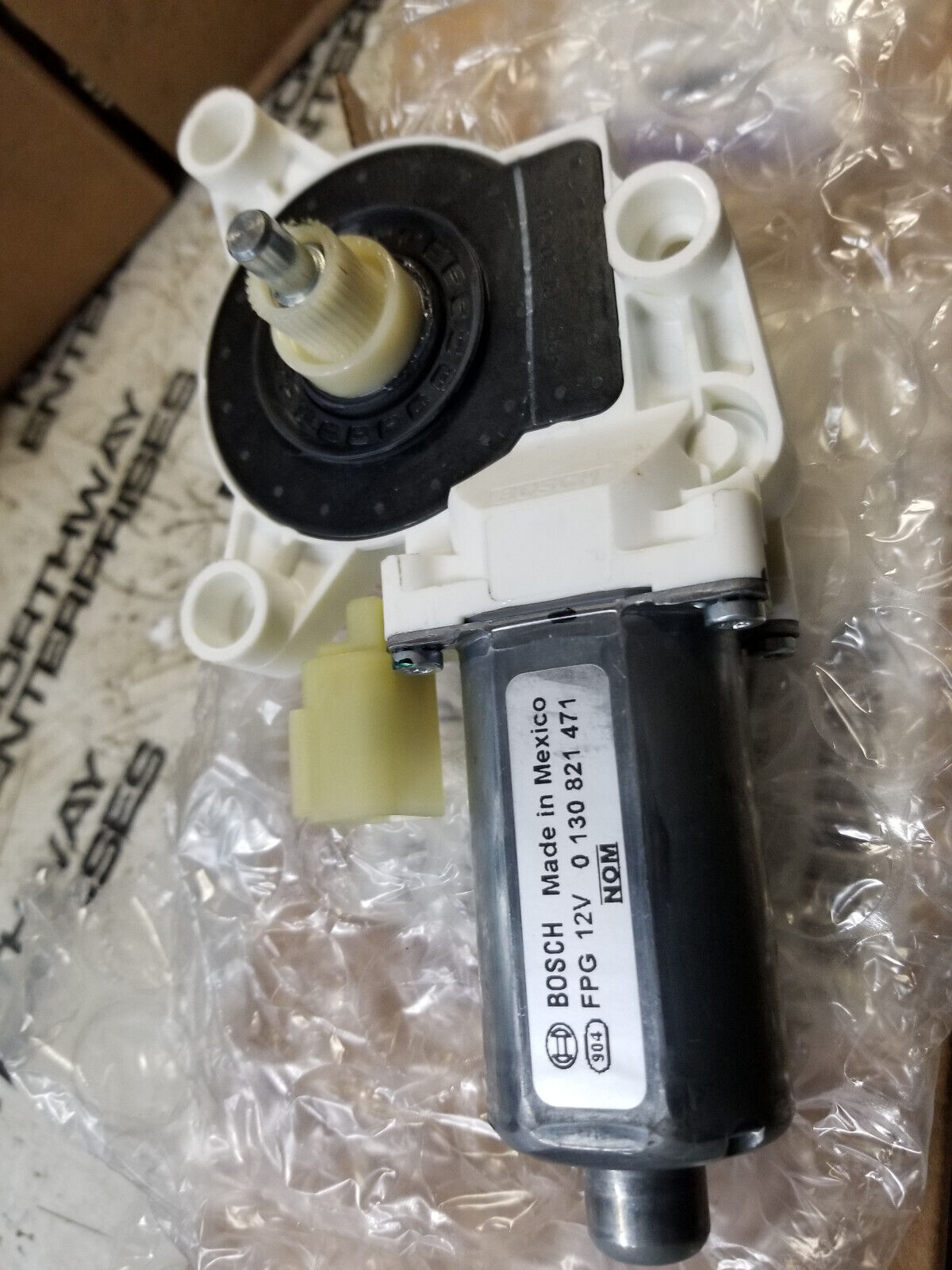 68030657AA WINDOW MOTOR FRONT LH NEW OEM Mopar 2008-20 Dodge Grand Caravan