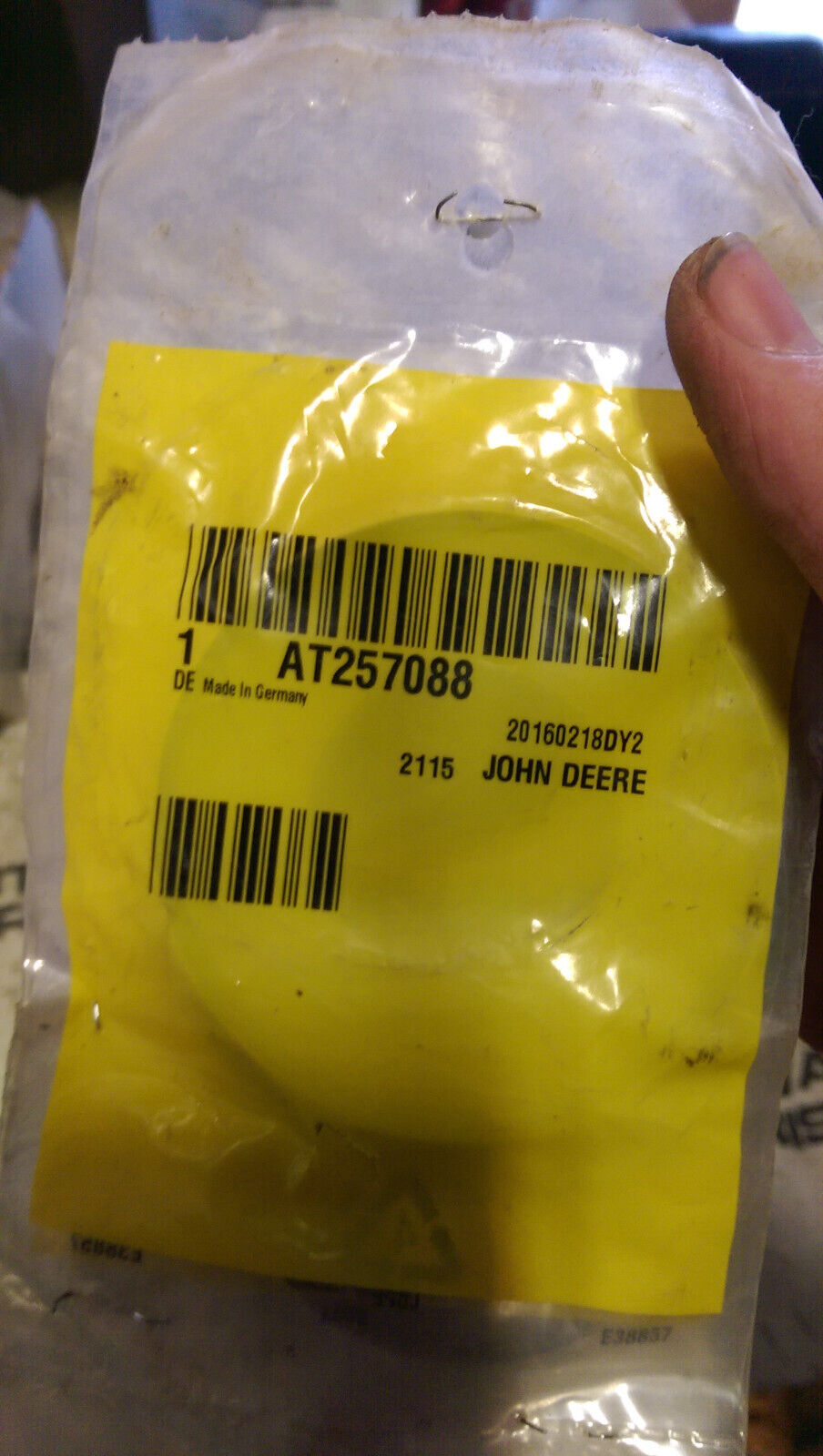 JOHN DEERE AT257088