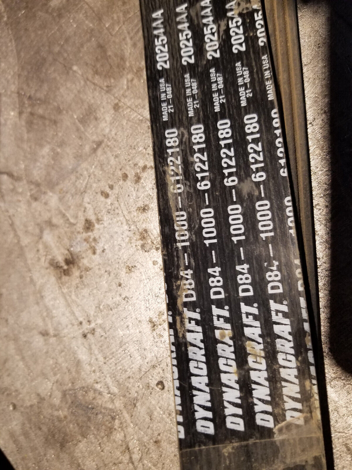 6122180 PACCAR BELT D84-1000-6122180