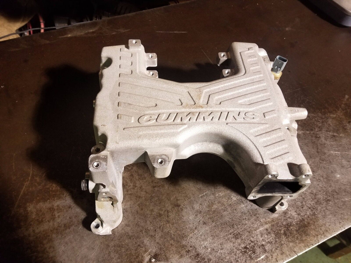 2016-2016 NISSAN TITAN XD INTAKE MANIFOLD 14001-EZ40A 14001EZ40A 4360046