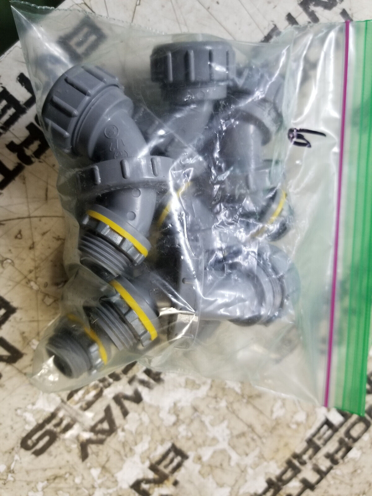 LOT OF 6 - ARLINGTON NMLT9050, Liquid Tight Connector Plastic, 90, 1/2 in. 10 c