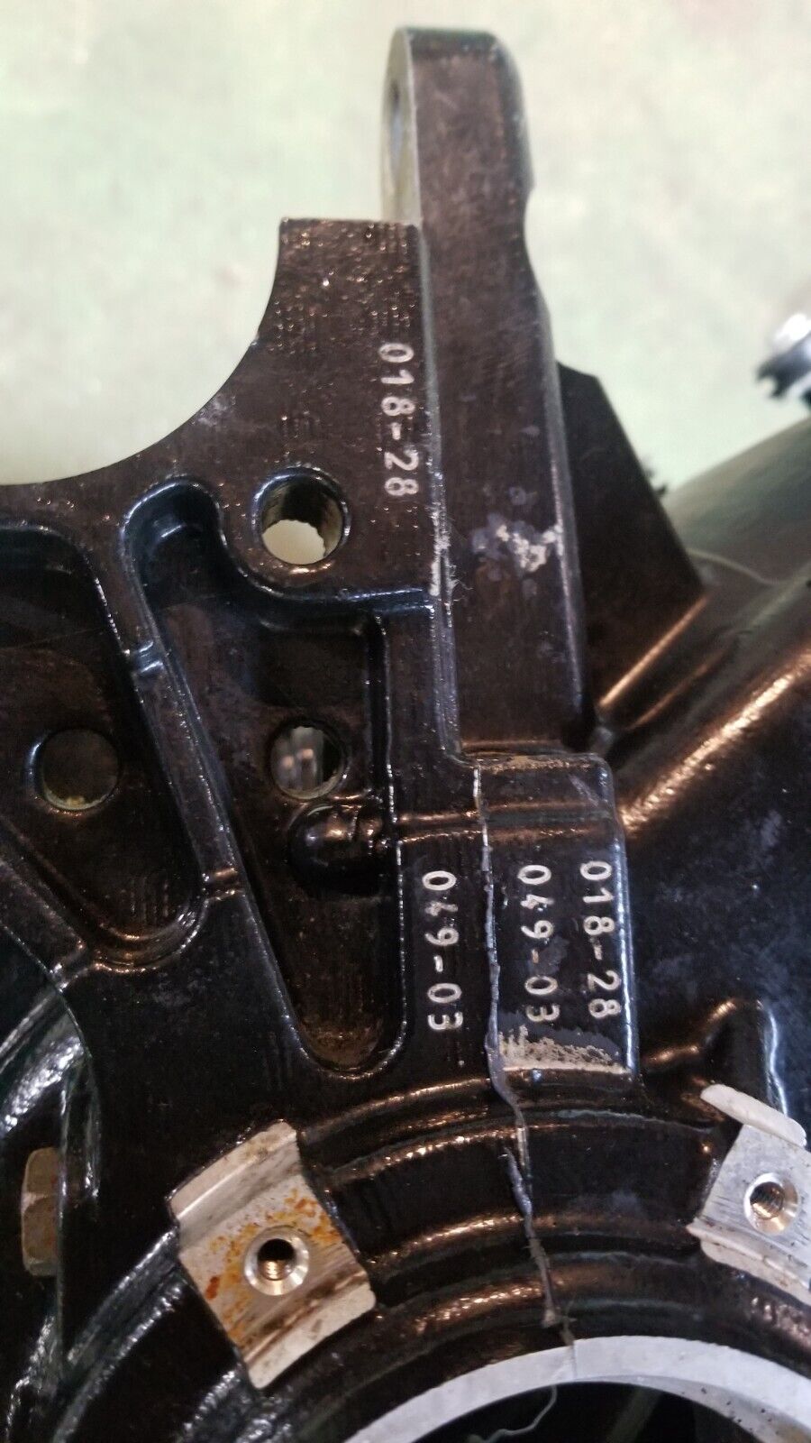 5010296 Johnson Evinrude 300HP G2 ENGINE CRANKCASE BLOCK