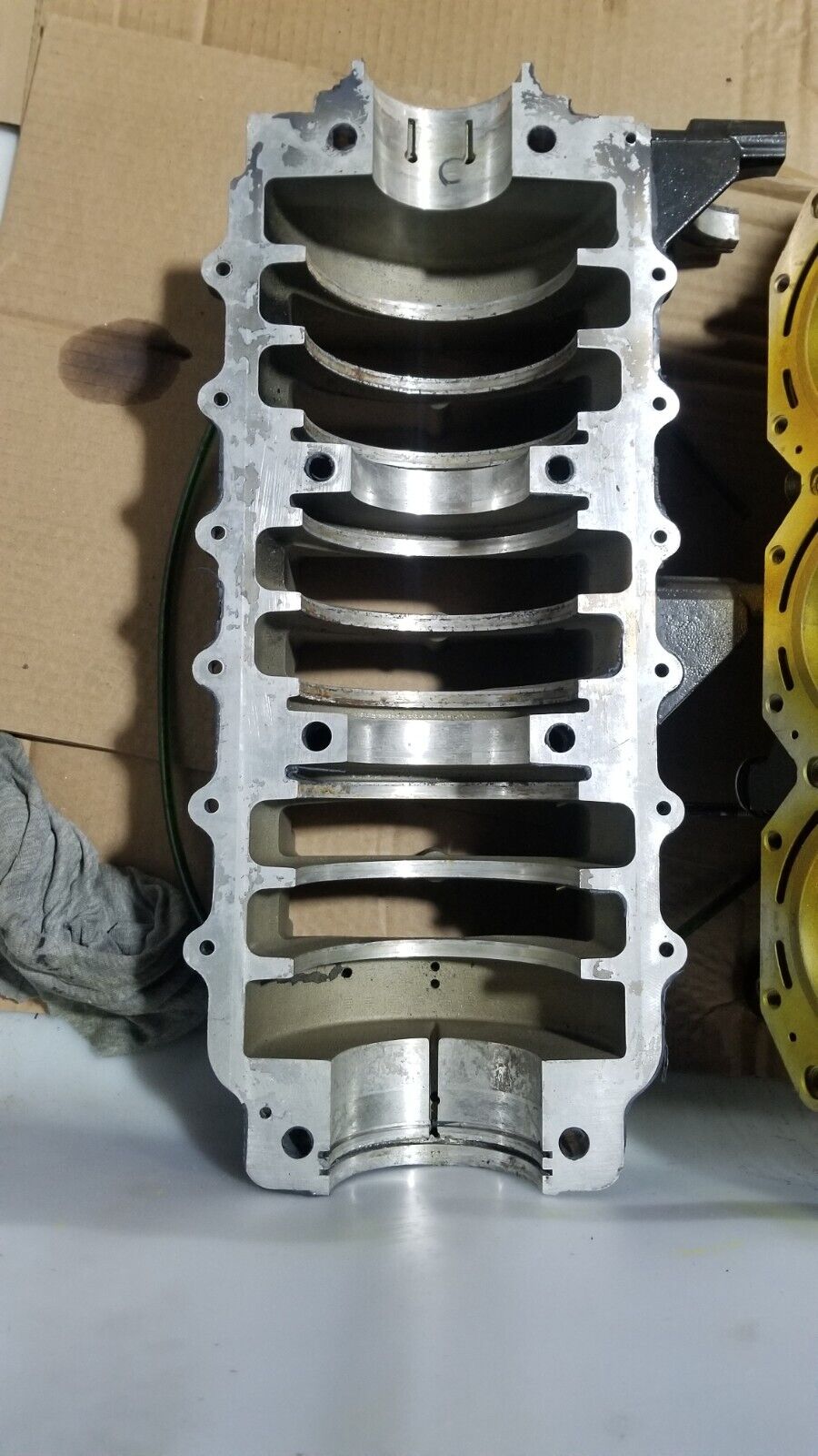 5010296 Johnson Evinrude 300HP G2 ENGINE CRANKCASE BLOCK