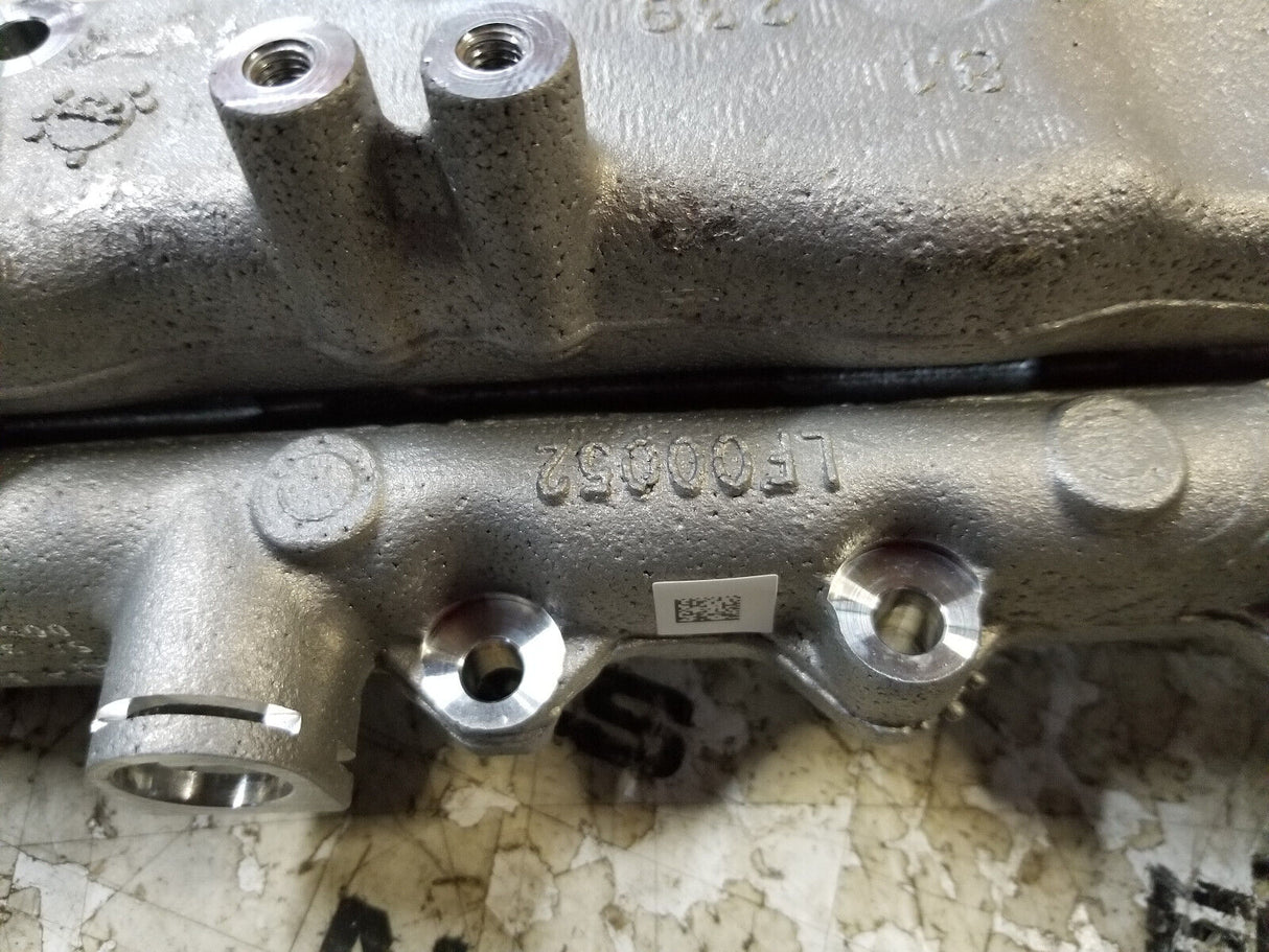Intake Plenum Mopar 68030168AA 07-09 Grand Cherokee. 3.0l diesel Left