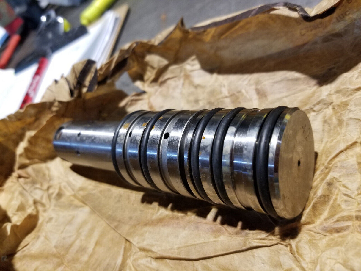 255-5588 CATERPILLAR VALVE 2555588: Valve Group-Basic