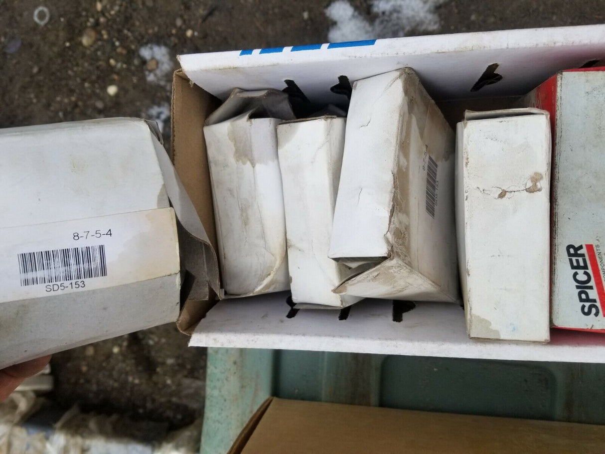 LOT OF SPICER PARTS 8 PIECES TOTAL, SK000283, SD5-153, 6.5-86-38