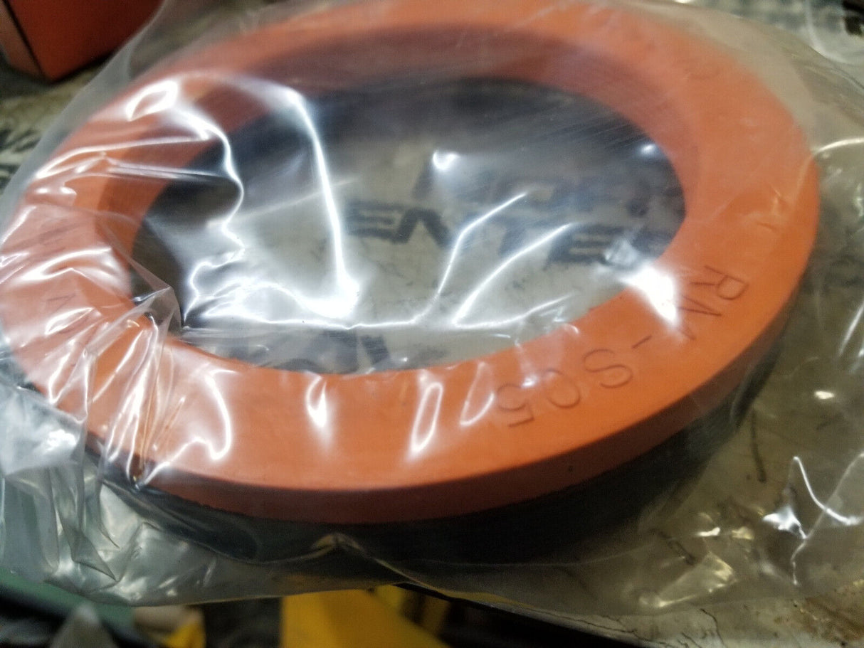 REVHD RM-S05 PREMIUM STEER WHEEL SEAL (383-0264, 380048A, 43761, 43763, 43764)