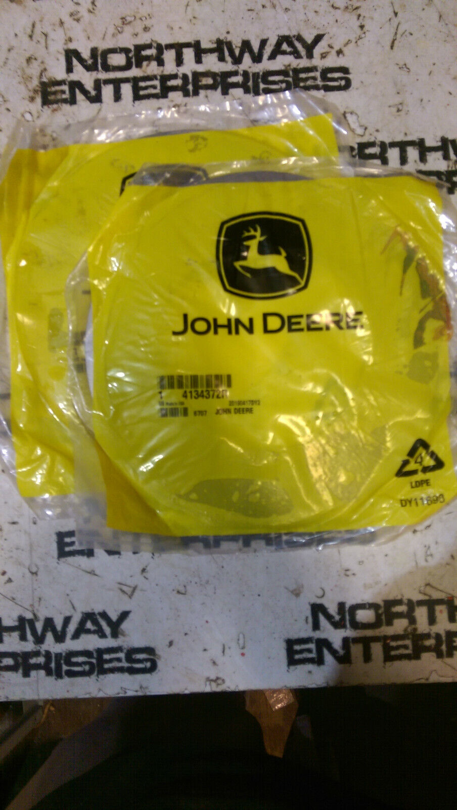 JOHN DEERE 4134372R SHIM