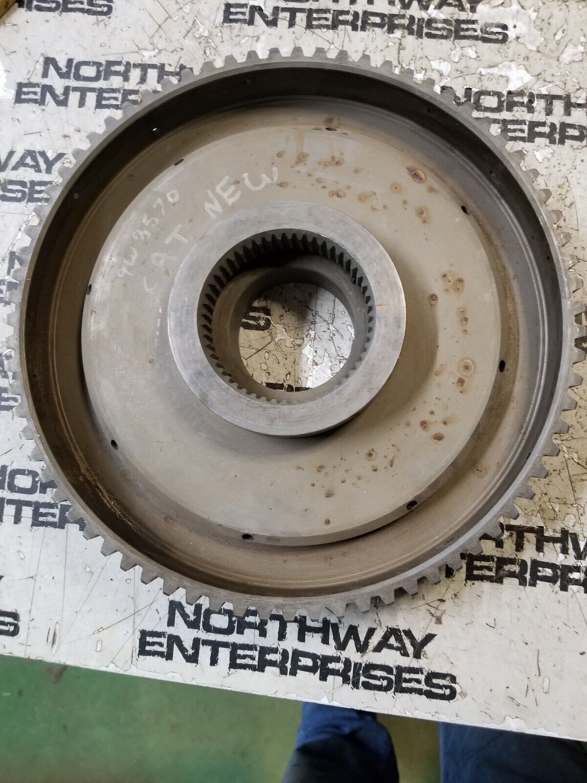 9W8570 - HUB-CLUTCH fits Caterpillar 9W-8570
