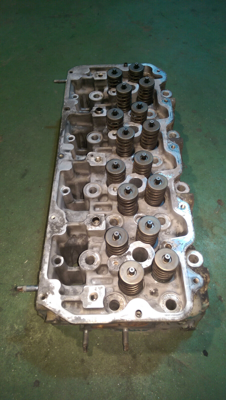 DRIVERS LEFT HAND 2006-2010 Chevy GMC 6.6 LBZ LMM DURAMAX CYLINDER HEAD  C4