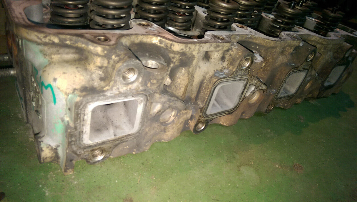 DRIVERS LEFT HAND 2006-2010 Chevy GMC 6.6 LBZ LMM DURAMAX CYLINDER HEAD  C4