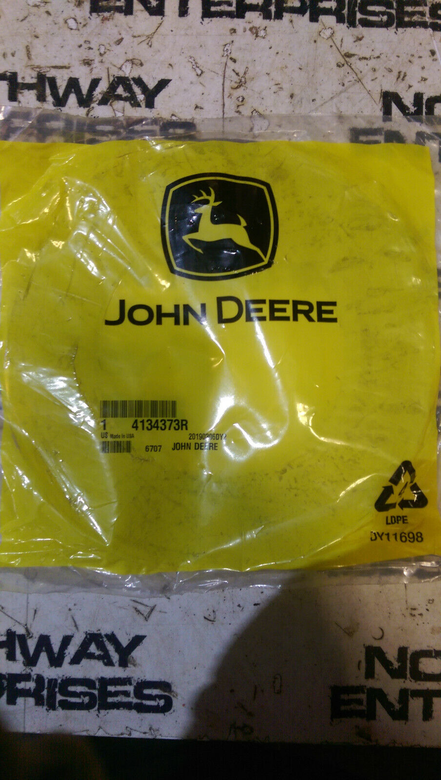 JOHN DEERE 4134373R SHIM