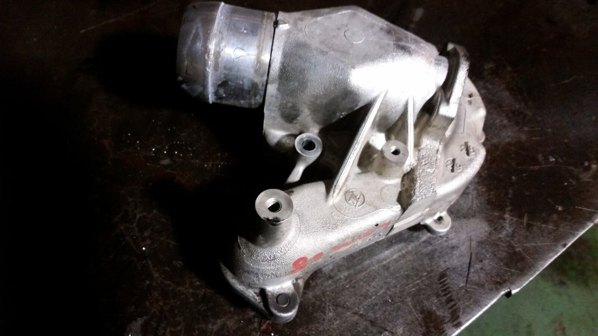 07.5 08 09 10 Chevrolet Silverado GMC Sierra Duramax Diesel Water Pump Housing