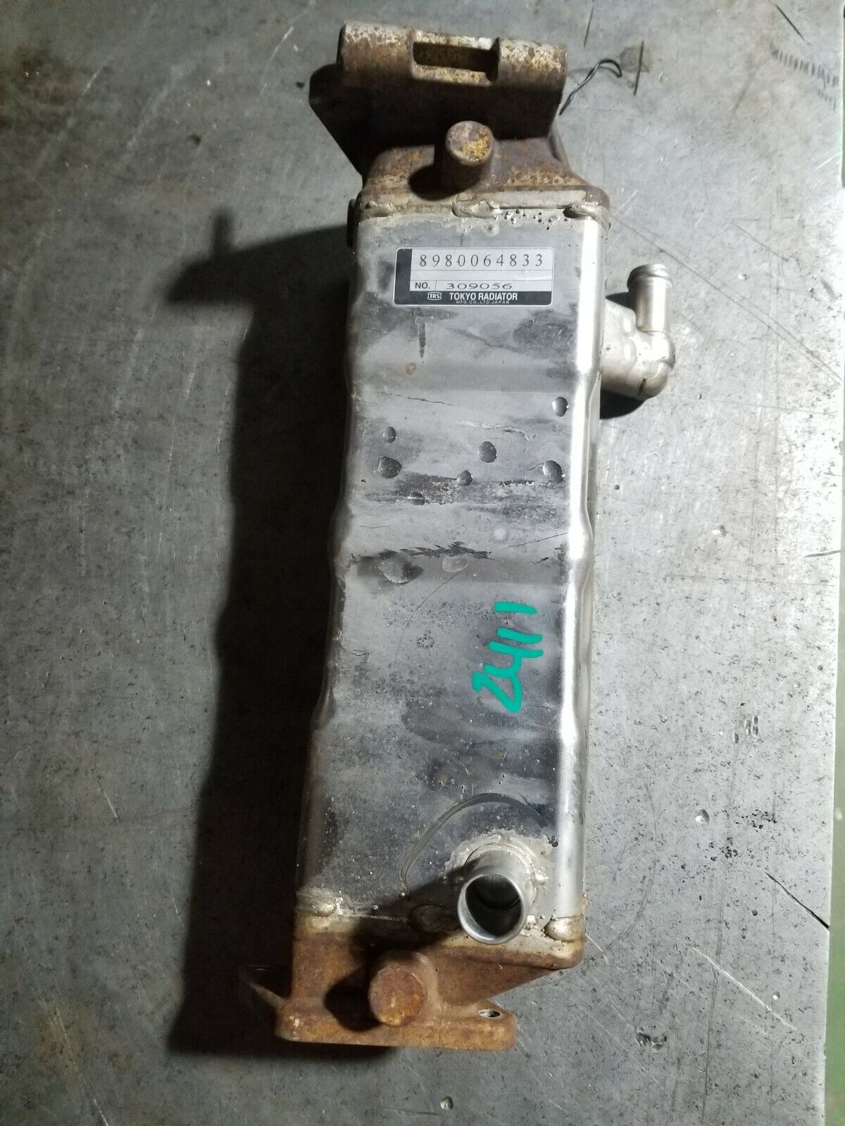 08 09 2008-2010 SILVERADO DURAMAX DIESEL LMM EGR COOLER no vavle r2411