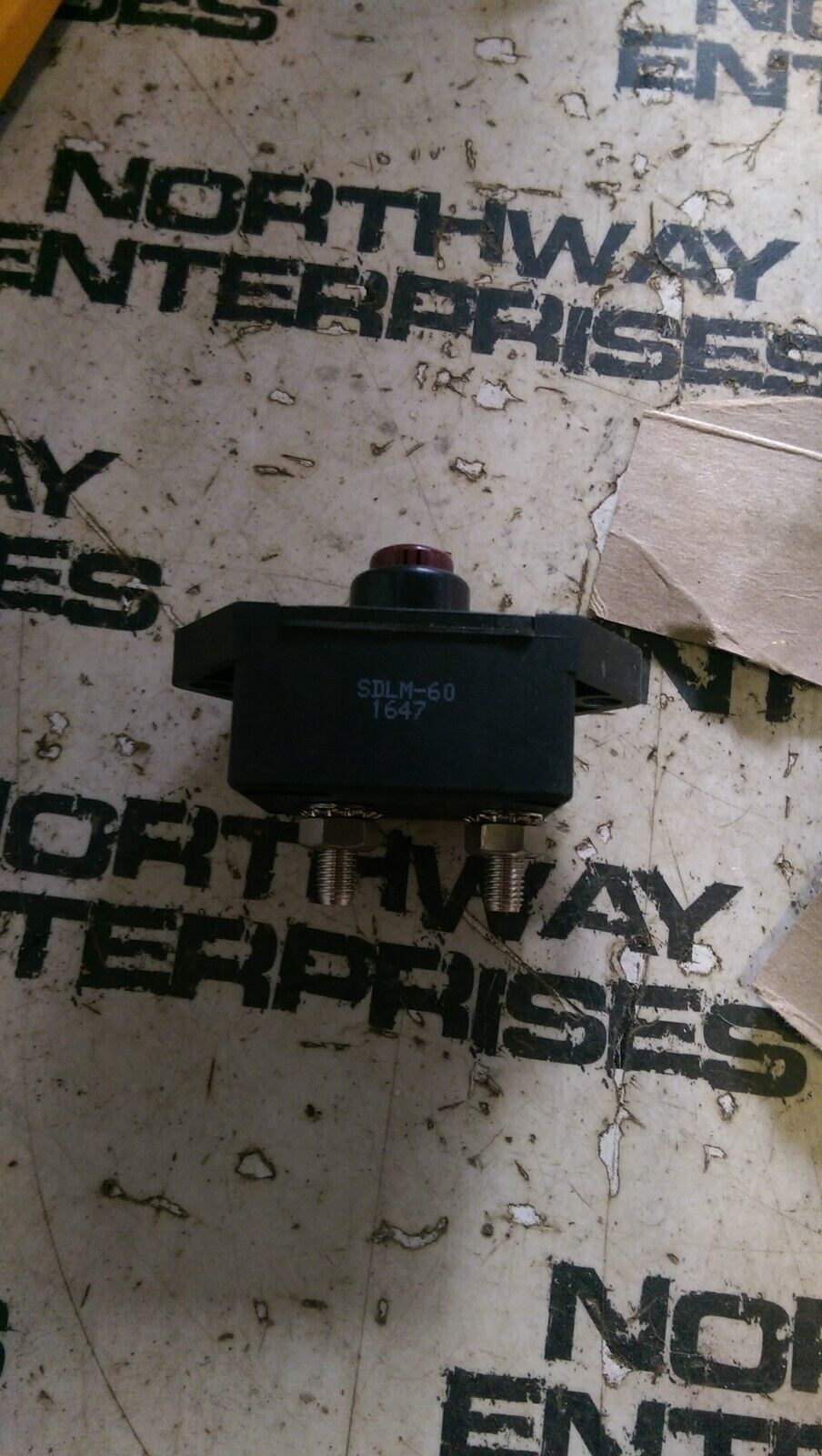 AT252793 JOHN DEERE CIRCUIT BREAKER