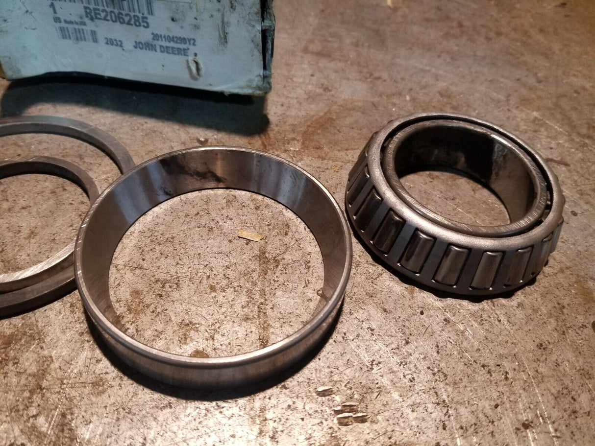 John Deere Tapered Roller Bearing - RE206285