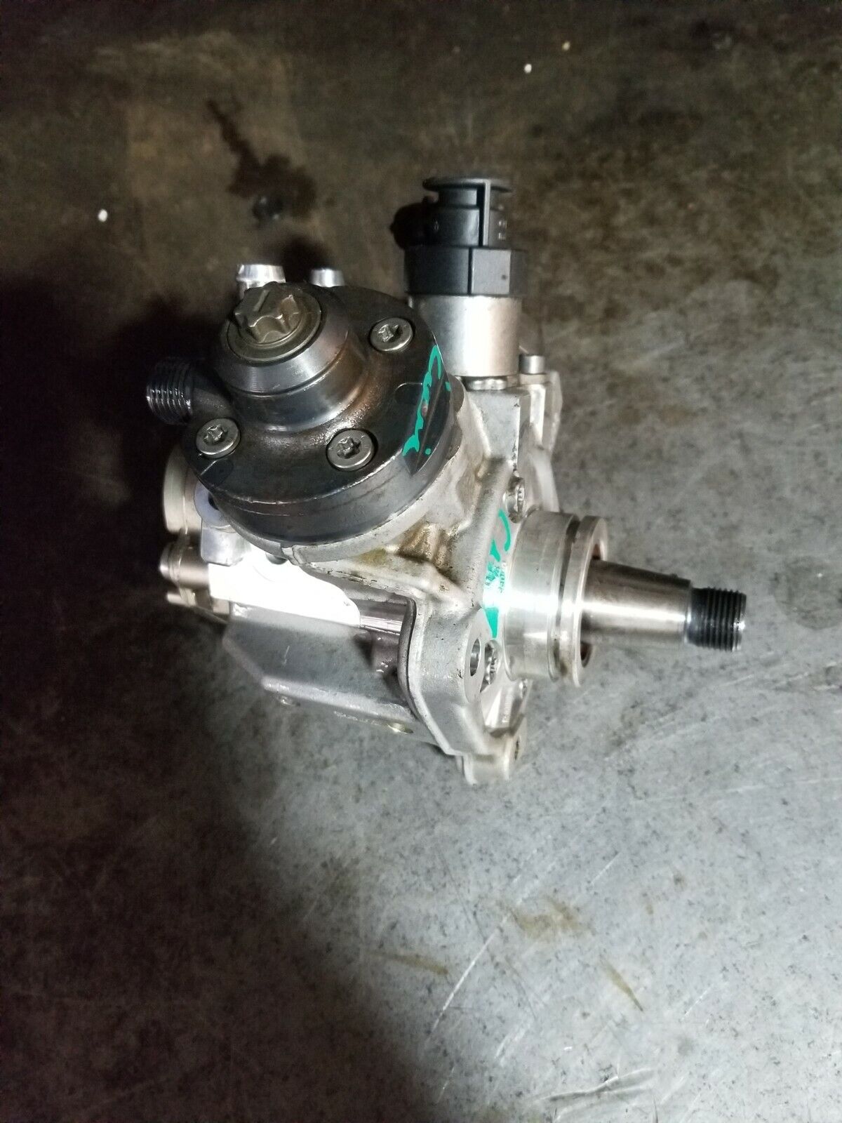 0445010817 DURAMAX LML 6.6L CP4.2 DIESEL INJECTION PUMP 2011-2016  ref024