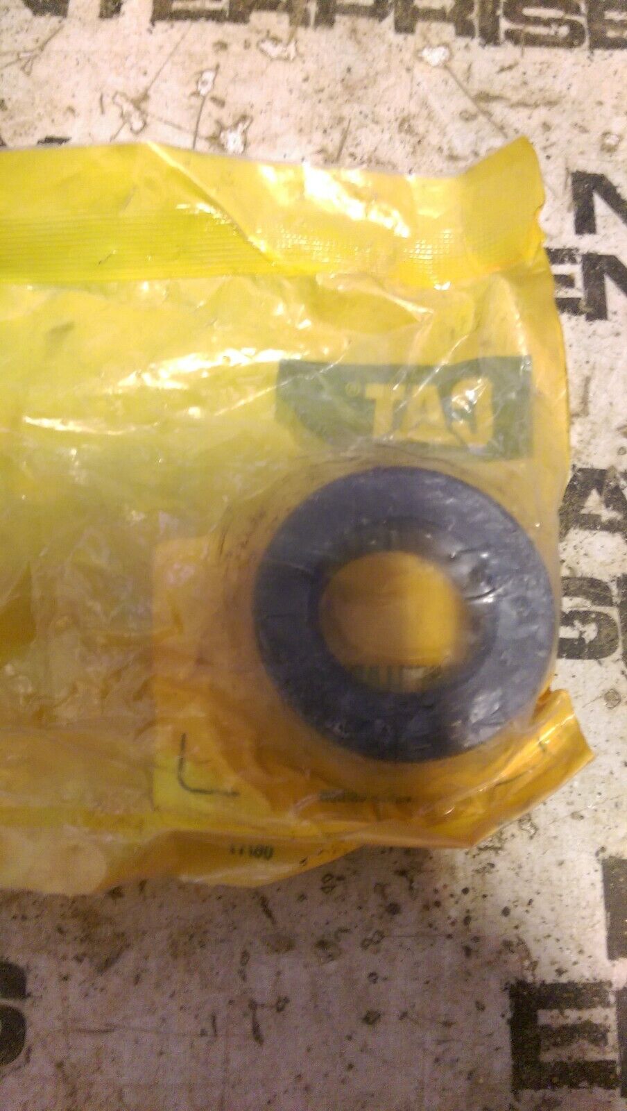 CATERPILLAR 353-0518: SPACER