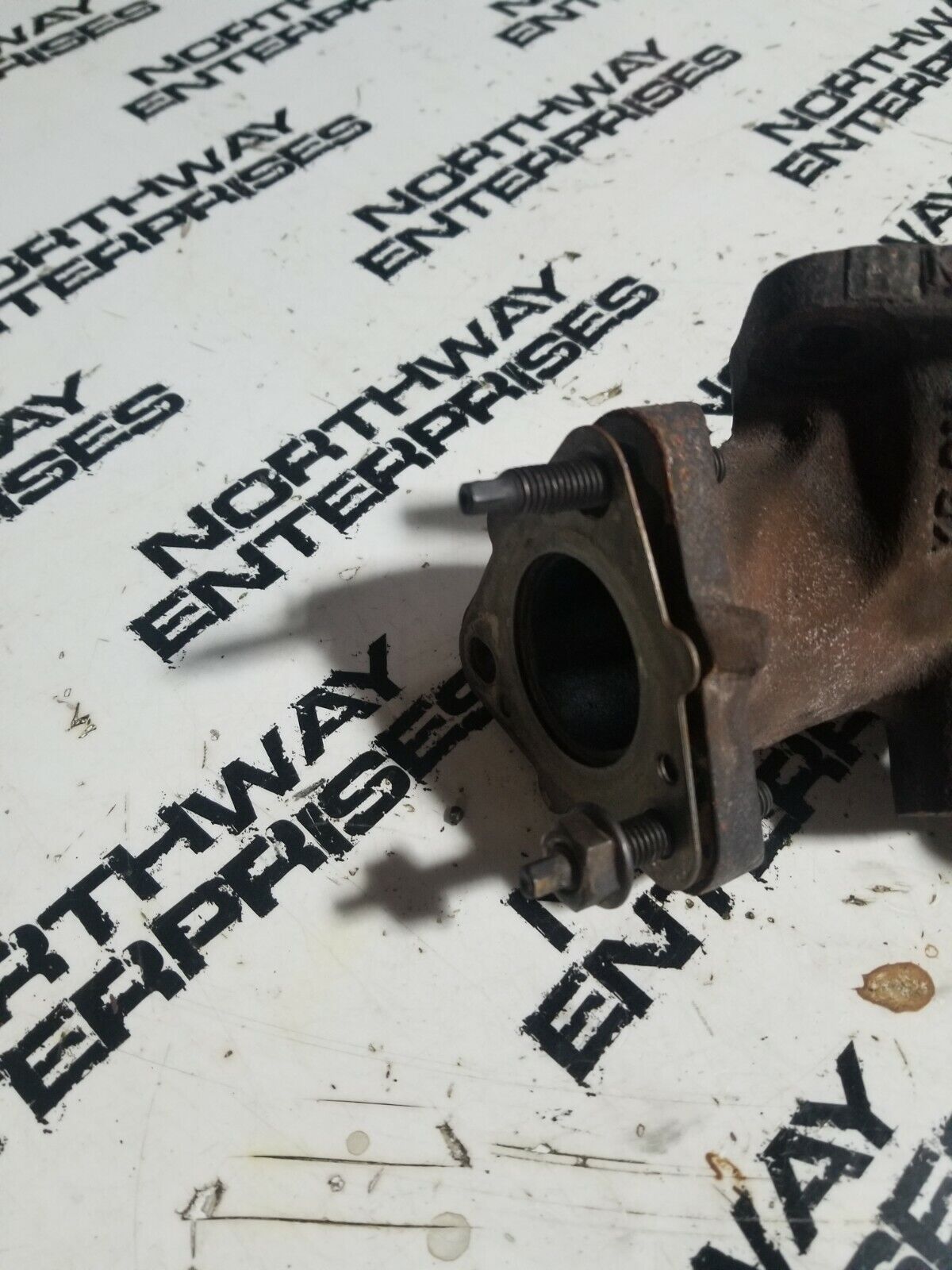 2016-2019 NISSAN TITAN XD EGR EXHAUST PIPE Connector Tube 14012EZ40A 4359977