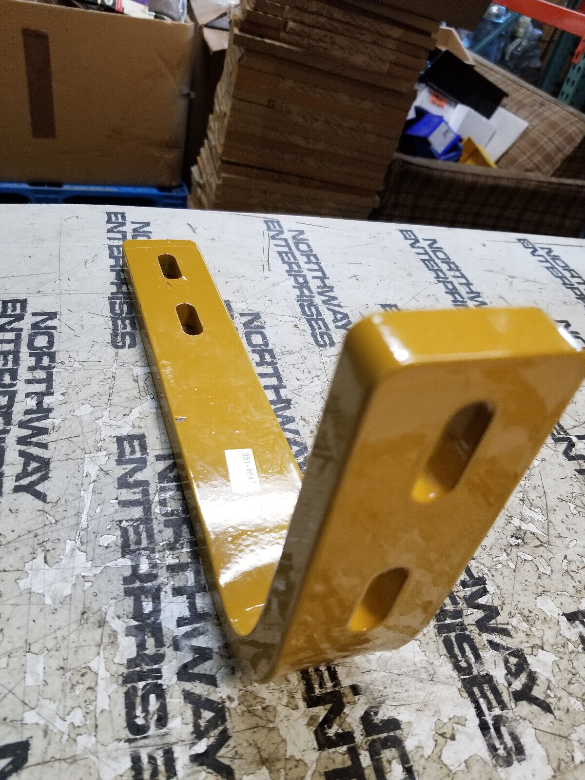 351-0647 3510647 BRACKET PLATE