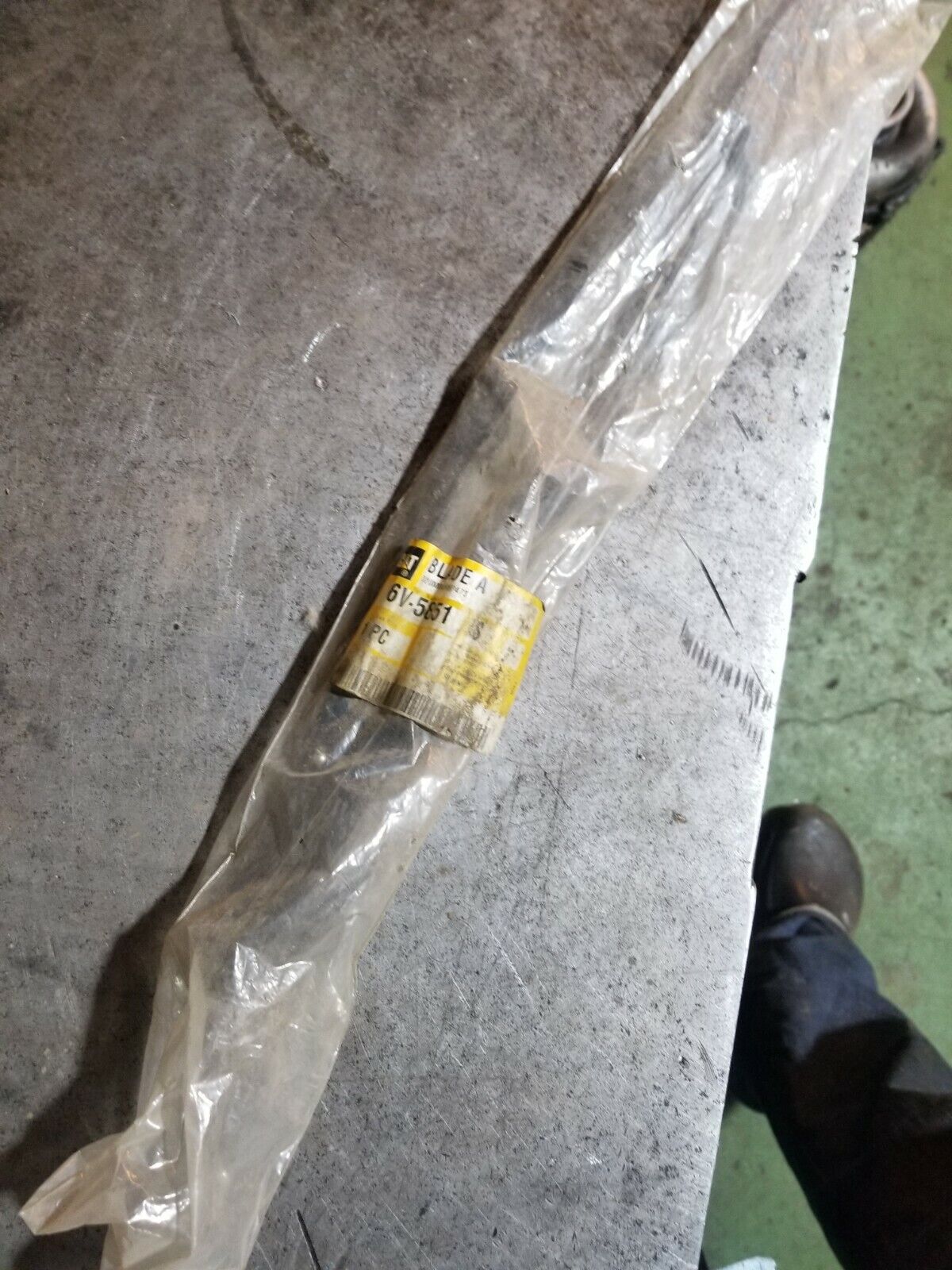 Caterpillar Cat 6V-5851-S Wiper Blade