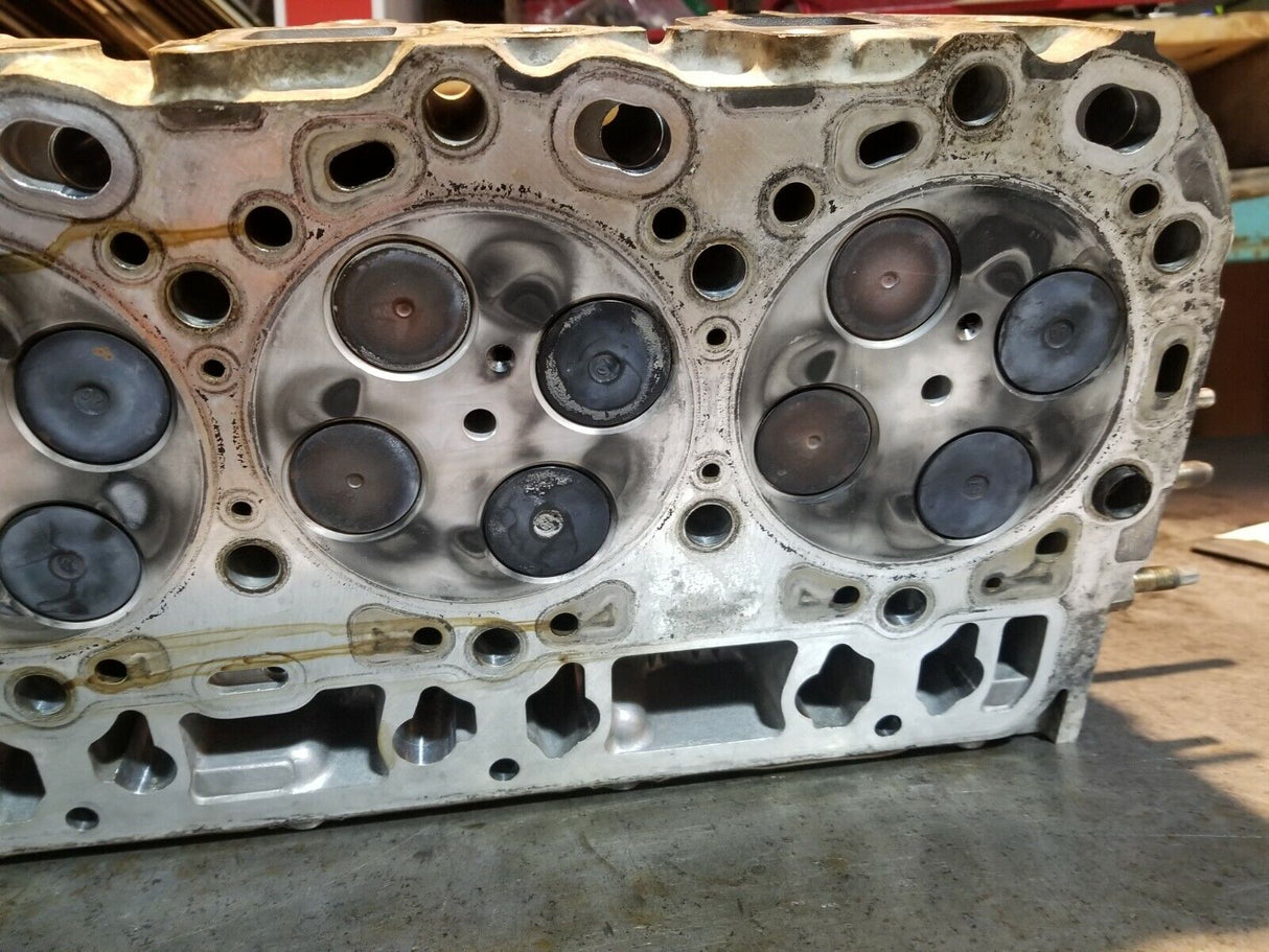 2007-2010 Chevy GMC 6.6 LBZ LMM DURAMAX CYLINDER HEAD RH PASSENGER REF411