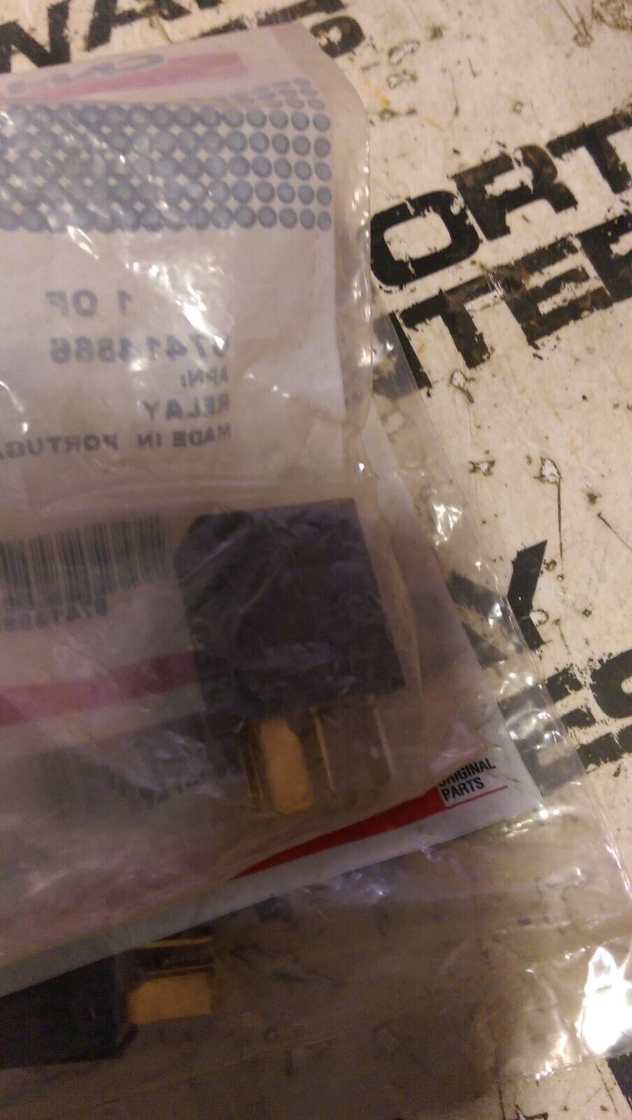 CNH 87414866 RELAY