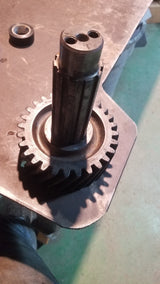 Rockwell MAIN SHAFT 3880A807 AND GEAR B81C1641
