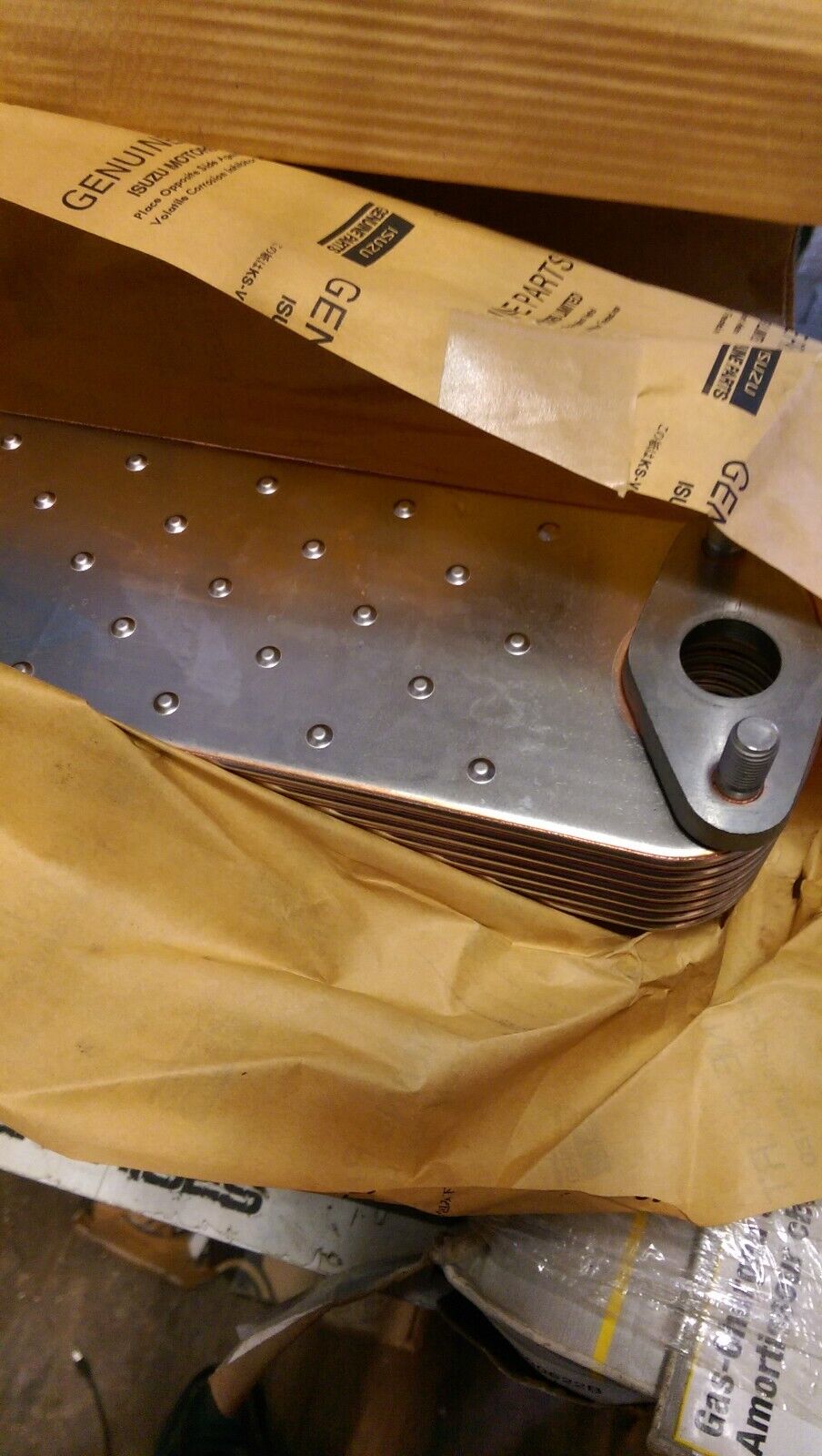 ISUZU OIL COOLER 1-21723054-0