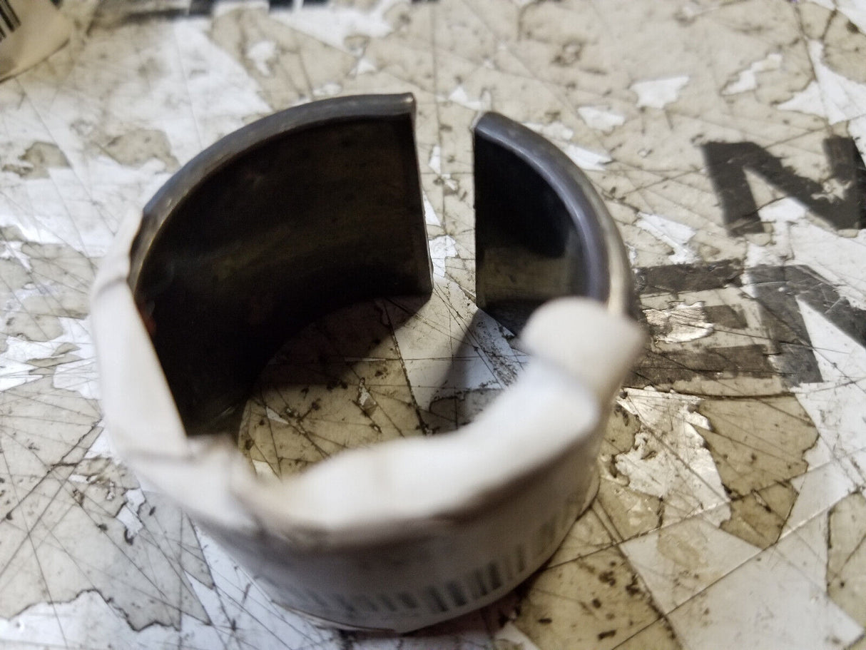 LOT OF 2PC - YT504229225 TILT CYLINDER BUSHING 504229225