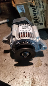 47-1246 MINNPAR ALTERNATOR 2-VOLT, 40-AMP, CW, IR/IF, W/PULLEY