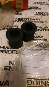 8T-7087 GROMMET 2PC