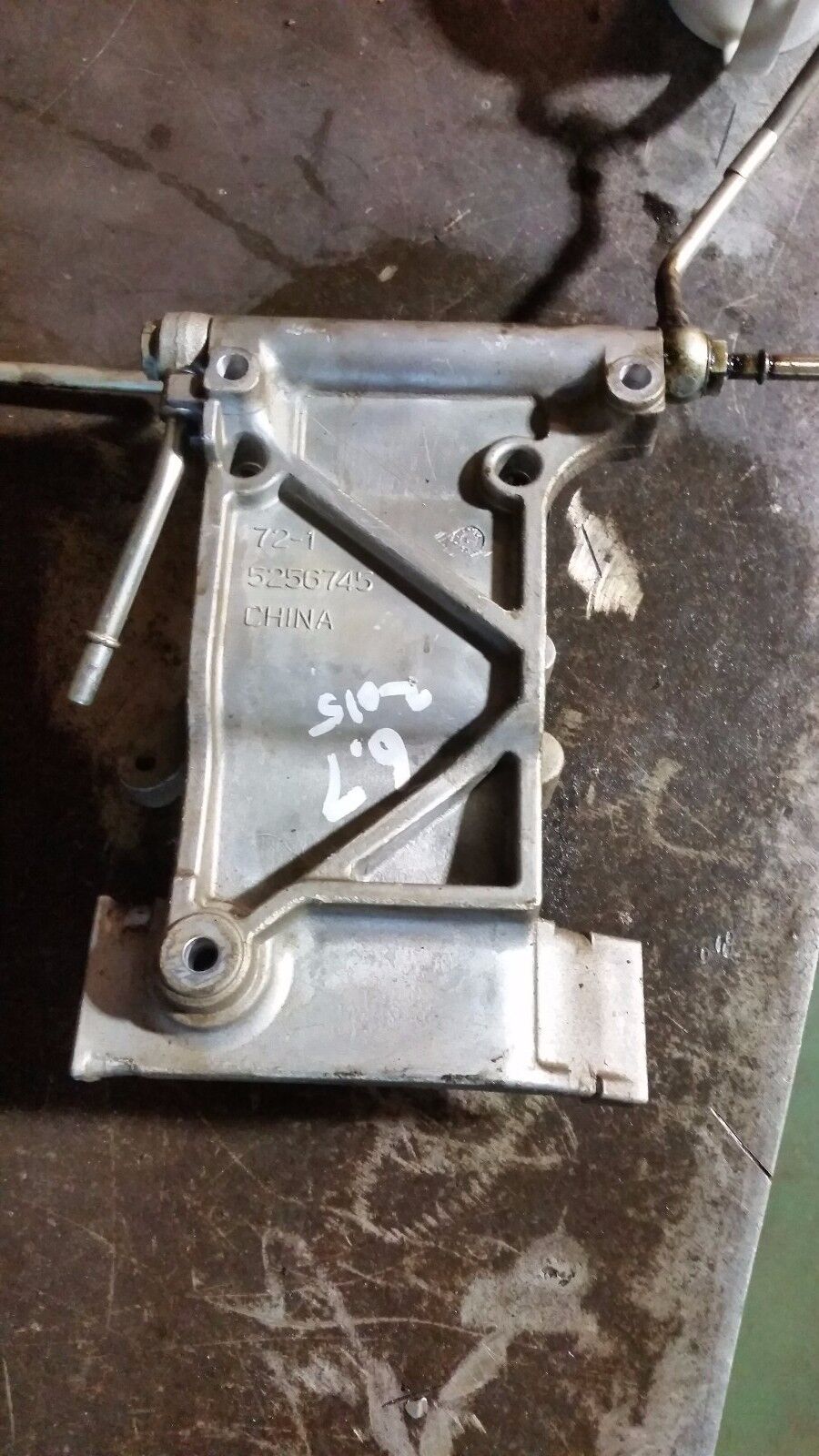 2011-2015 Cummins 6.7 fuel filter support bracket 5256745